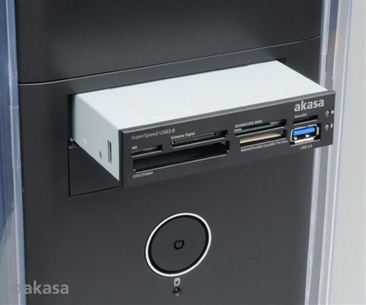 Akasa Internal USB3 0 Multi Card Reader Mainboard Connector inc White Front and USB3 port