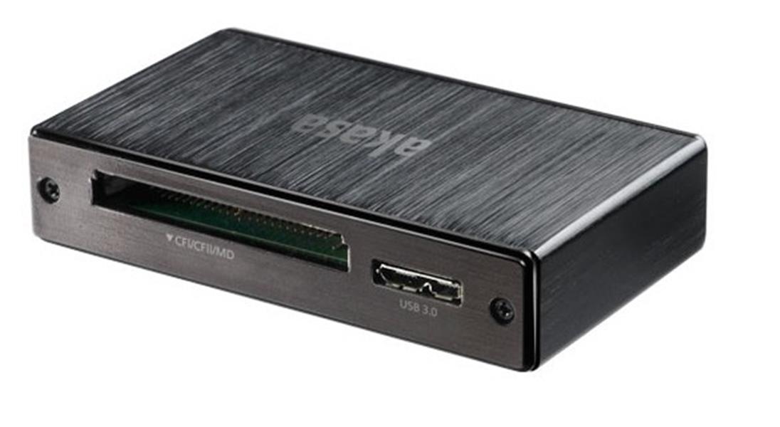 Akasa USB 3 0 Black Brushed Aluminium Multi Memory Card Reader 5 Active Slots