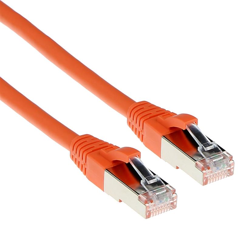 ACT Oranje 7,00 meter SFTP CAT6A patchkabel snagless met RJ45 connectoren